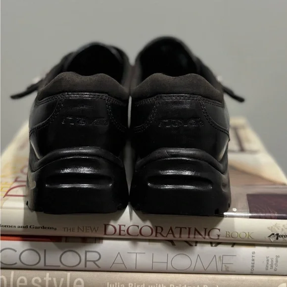 Teva Men’s Black Leather Loafers size 7 1/2 - Picture 16 of 16